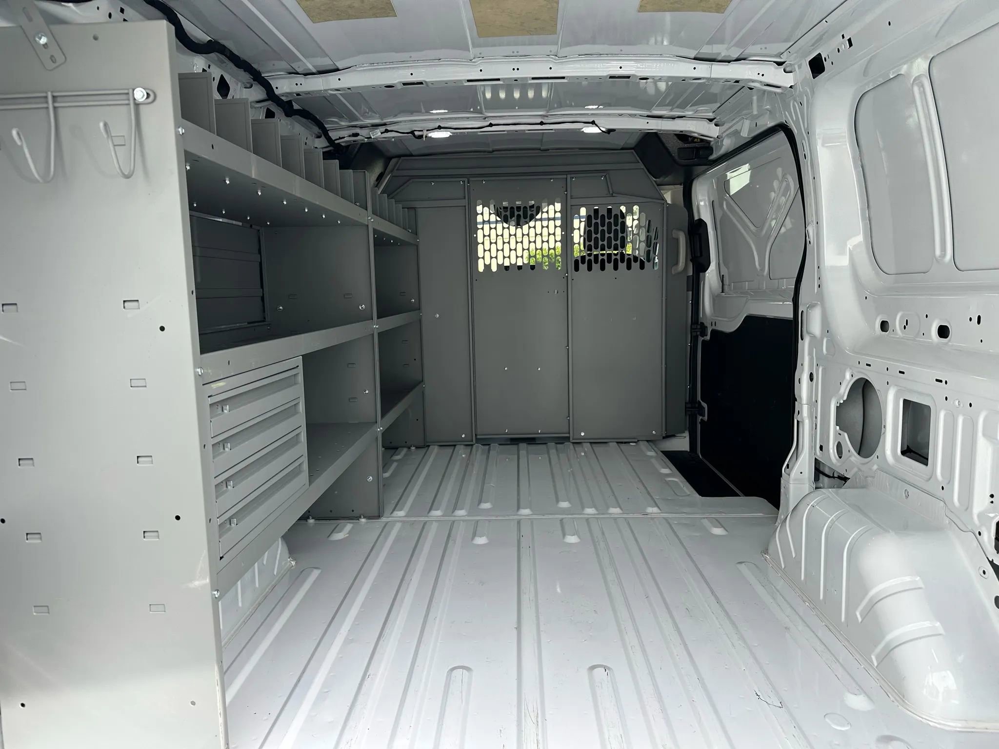 Used 2023 Ford E-Transit Low Roof image 9