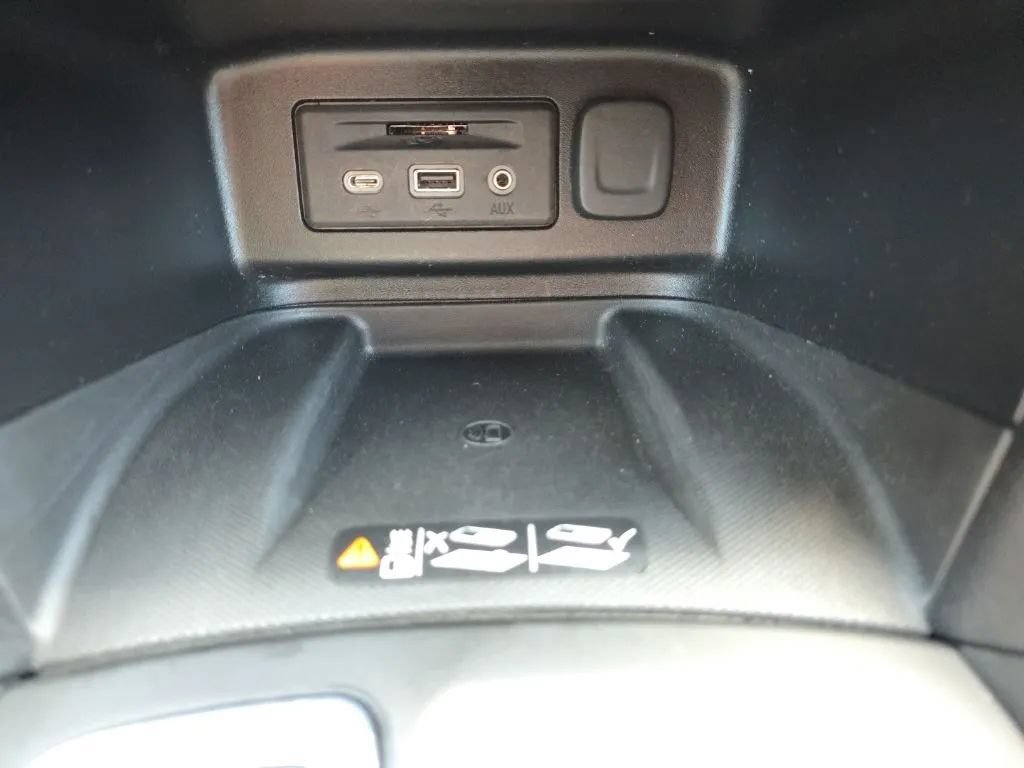 Used 2020 Chevrolet Equinox Premier AWD/4WD image 27