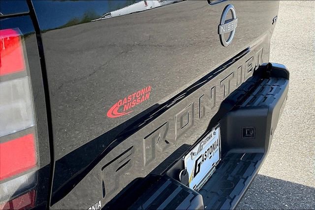 Used 2024 Nissan Frontier SV w/ SV Convenience Package image 22