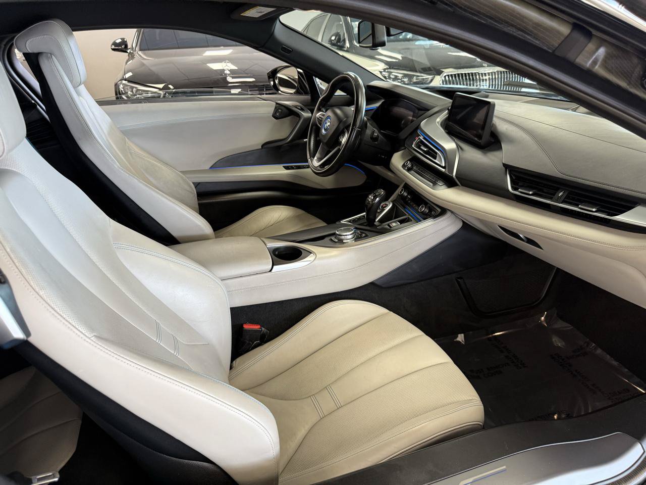 Used 2014 BMW i8 AWD/4WD image 18