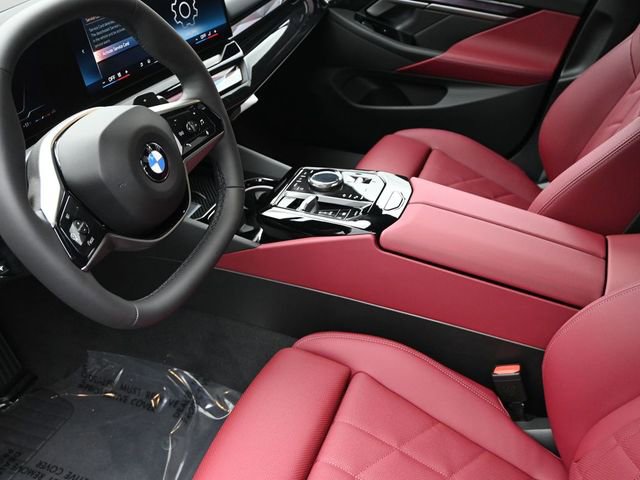 New 2026 BMW 540i xDrive w/ Premium Package AWD/4WD image 19