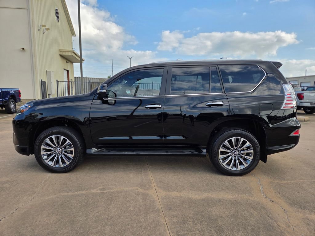 Used 2023 Lexus GX 460 Luxury w/ Accessory Package AWD/4WD image 8