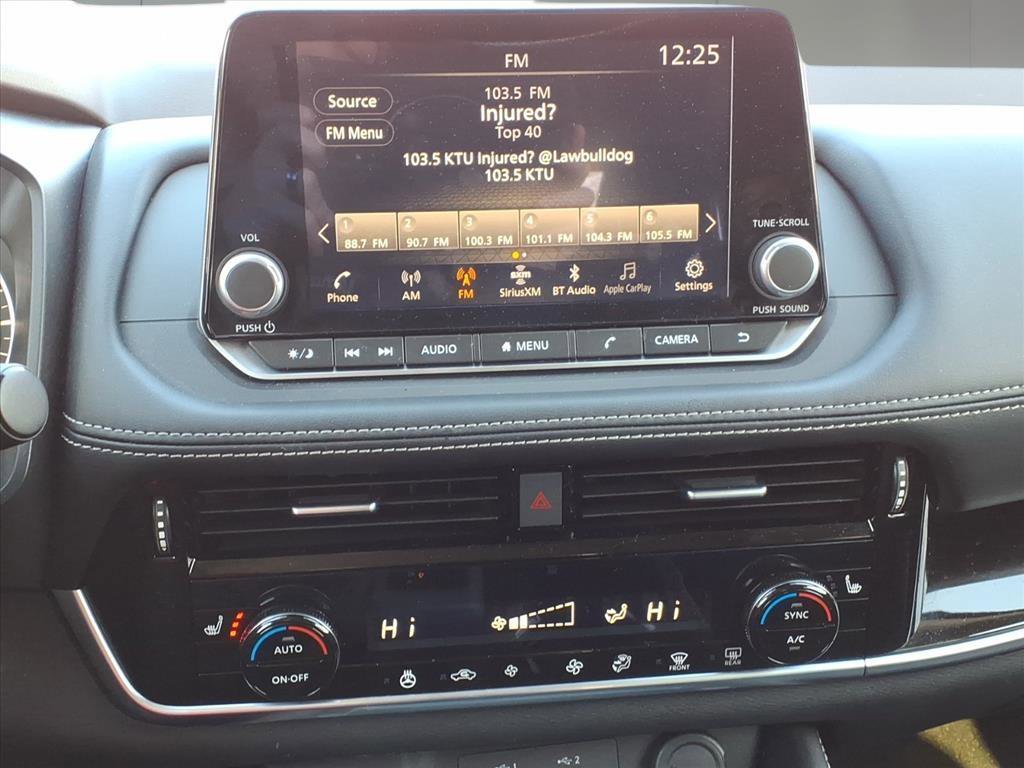 Used 2023 Nissan Rogue SL image 21