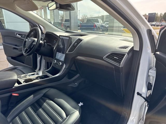 Used 2024 Ford Edge SEL AWD/4WD image 29