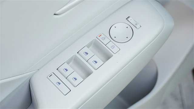 Used 2024 Hyundai Kona SEL image 20