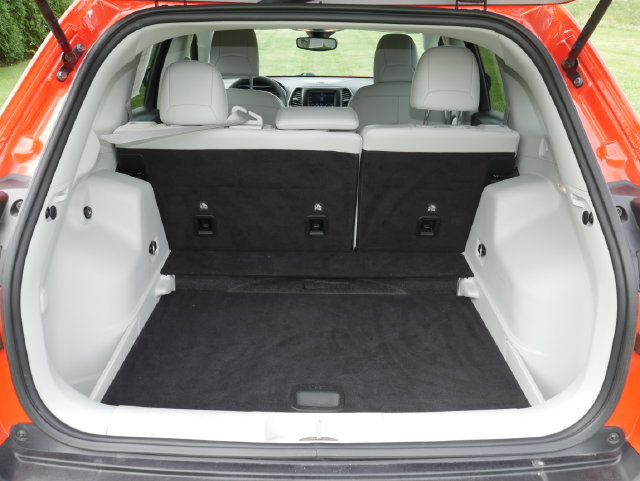 Used 2021 Jeep Cherokee Latitude Lux AWD/4WD image 9