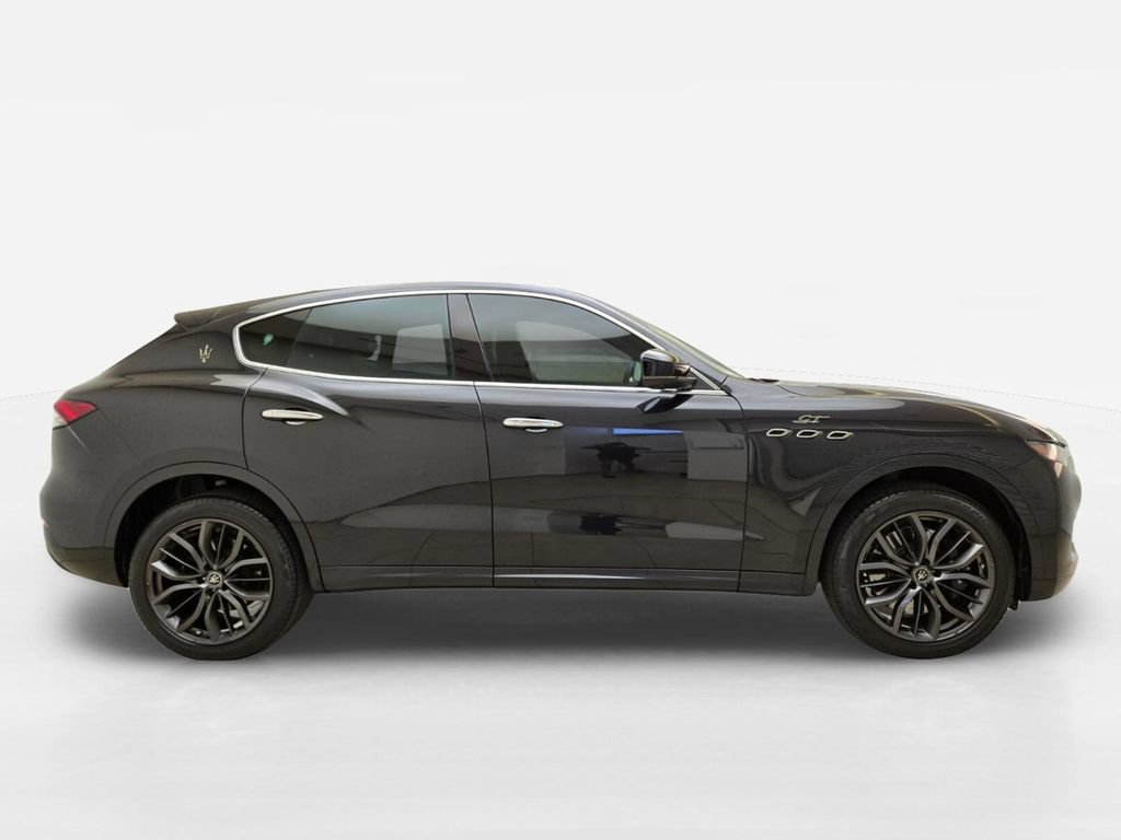 Certified 2024 Maserati Levante GT Ultima AWD/4WD image 6