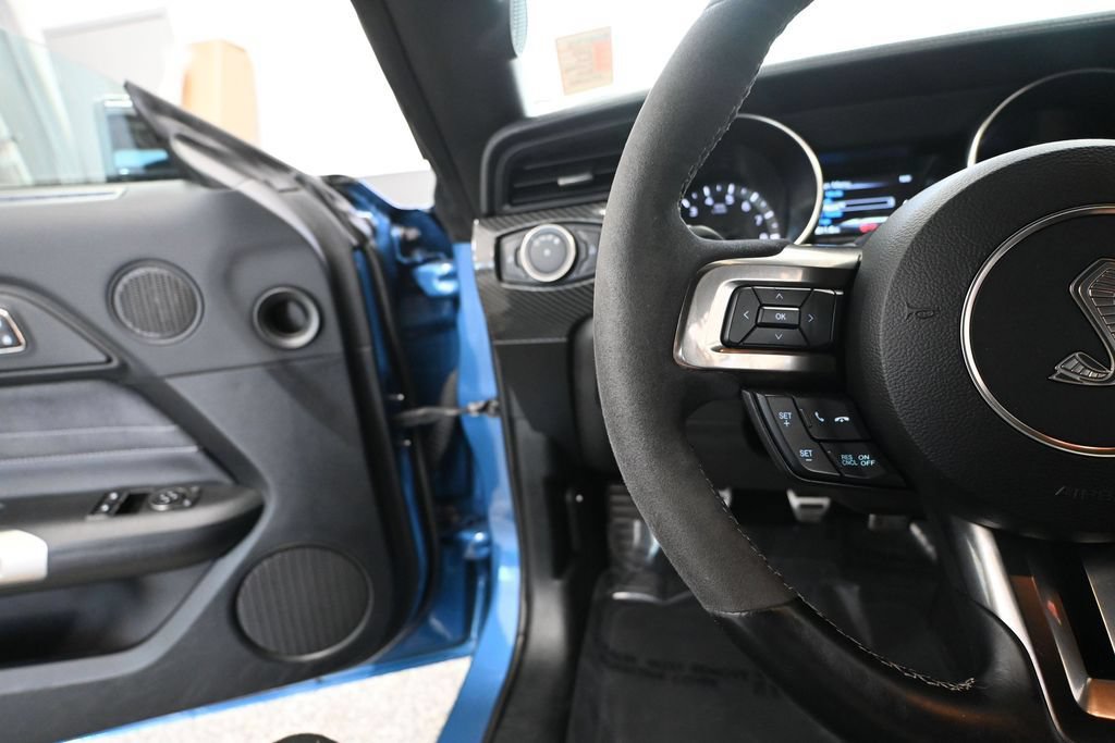 Used 2020 Ford Mustang Shelby GT350 w/ Technology Package RWD image 27