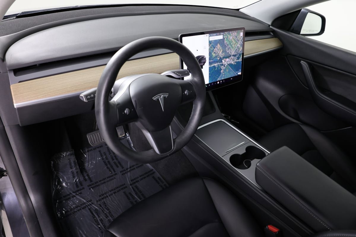 Used 2021 Tesla Model Y Long Range AWD/4WD image 20