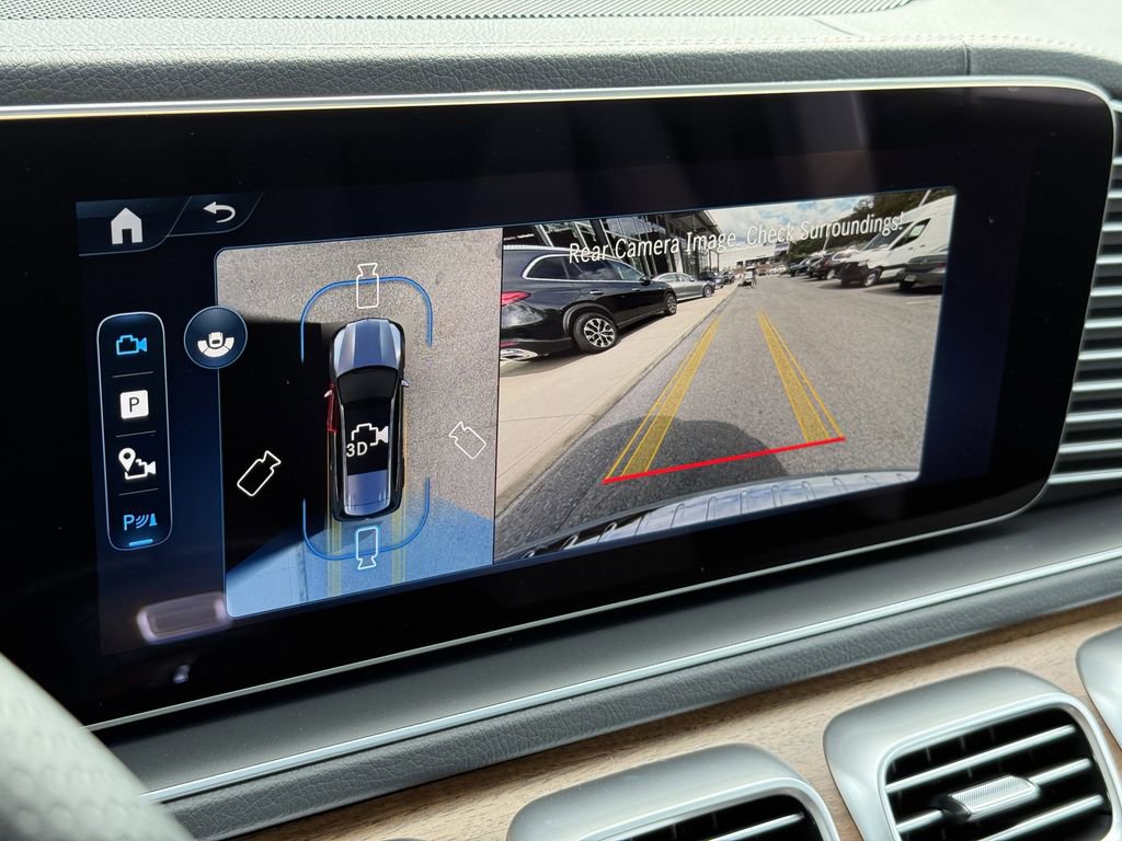 New 2026 Mercedes-Benz GLS 450 4MATIC image 24