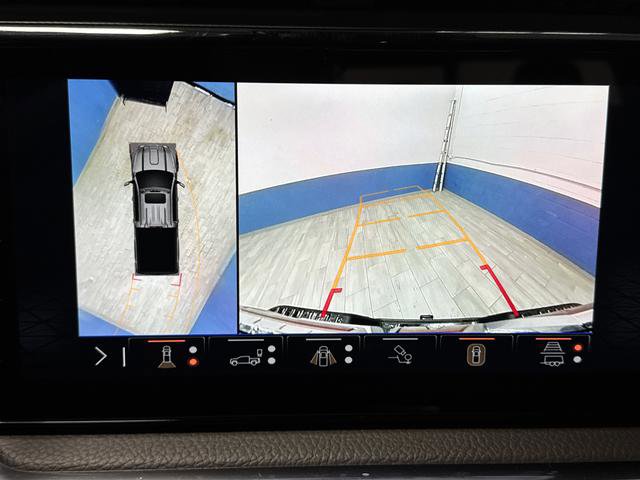 Used 2025 GMC Sierra 3500 Denali w/ Denali Reserve Package image 10