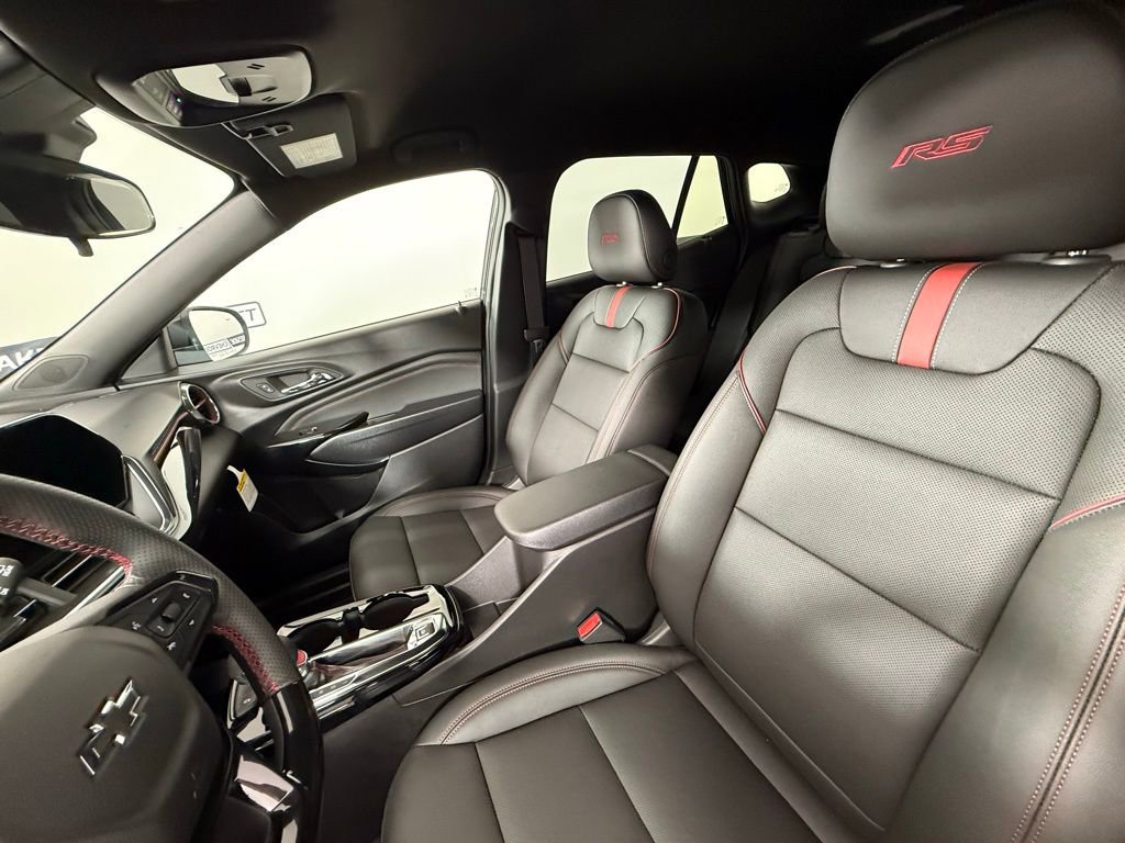 New 2026 Chevrolet Trax RS w/ Driver Confidence Package image 28