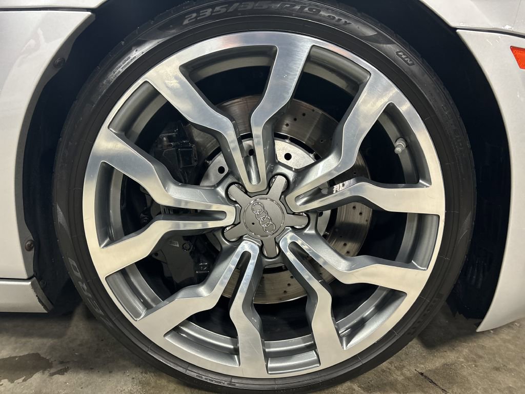 Used 2011 Audi R8 V10 image 46