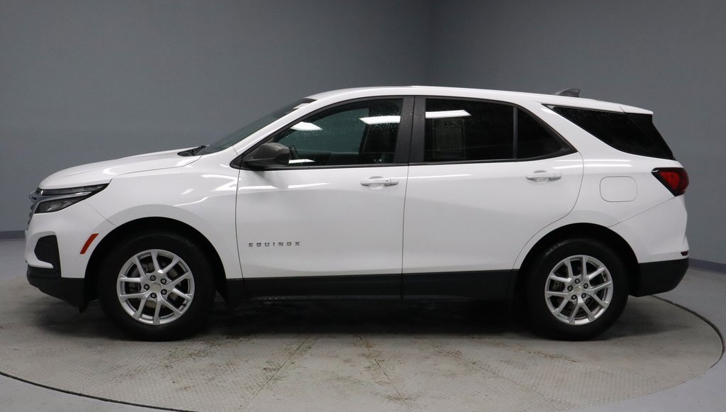 Used 2022 Chevrolet Equinox LS w/ LS Convenience Package image 7