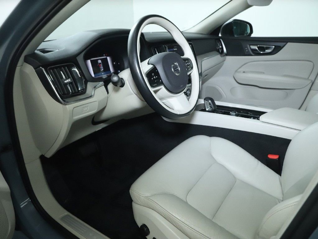 Used 2024 Volvo S60 B5 Plus FWD image 18