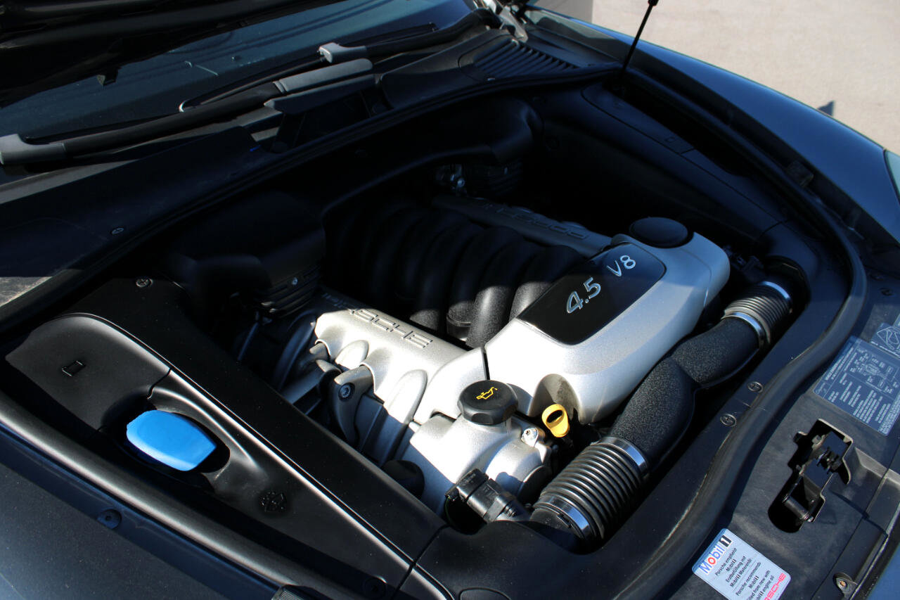 Used 2005 Porsche Cayenne S image 26