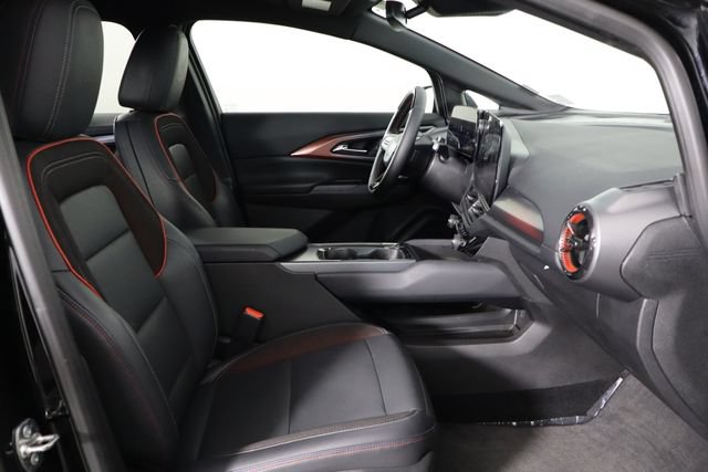 Used 2024 Chevrolet Equinox EV RS FWD image 17