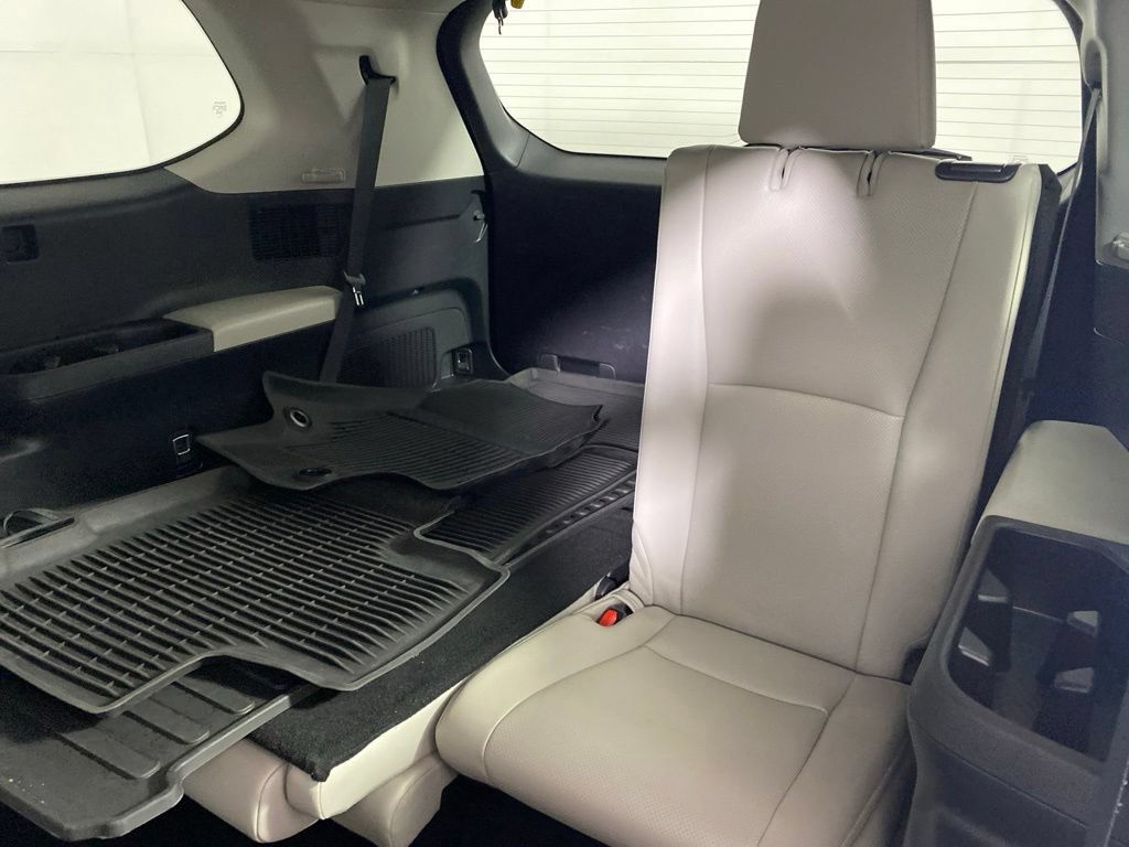 Used 2025 Toyota Grand Highlander FWD image 14
