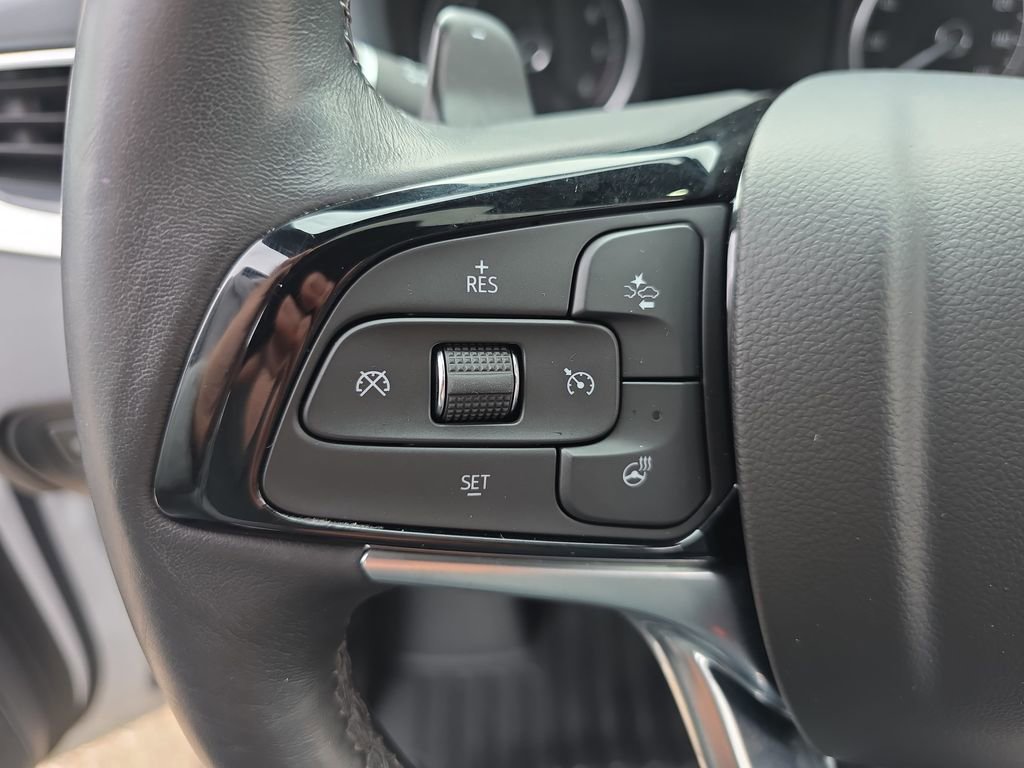 Used 2022 Buick Enclave Essence w/ Experience Buick Package image 18