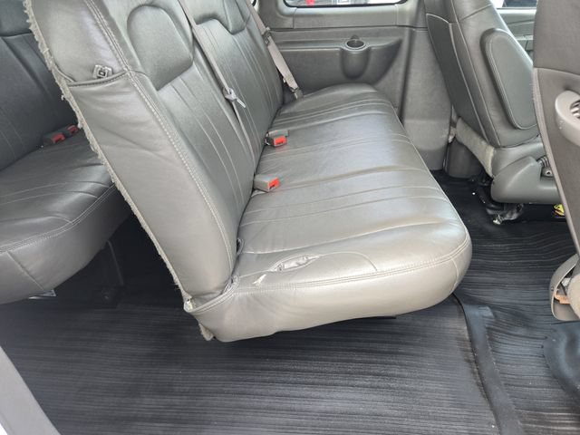 Used 2024 Chevrolet Express 3500 LS RWD image 27