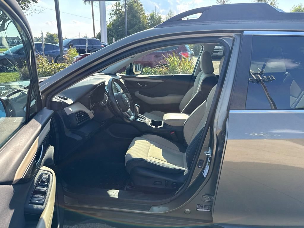 Used 2021 Subaru Outback Premium AWD/4WD image 9