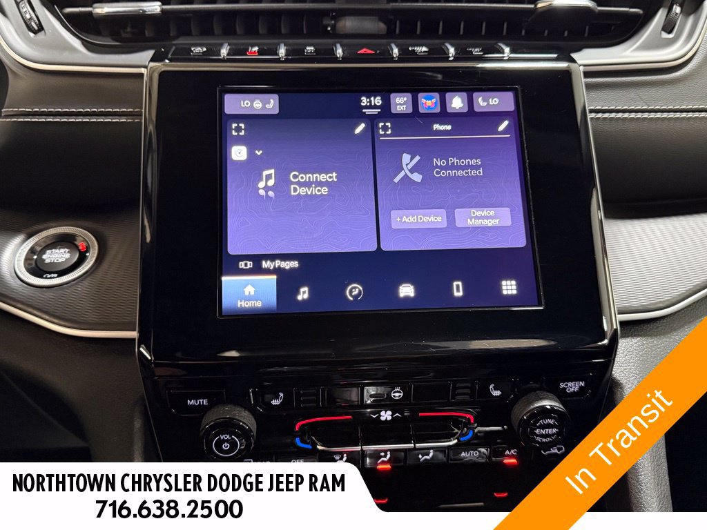 Used 2023 Jeep Grand Cherokee Altitude AWD/4WD image 10
