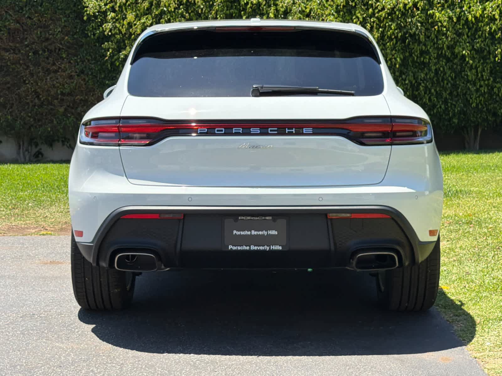 New 2026 Porsche Macan AWD/4WD image 7