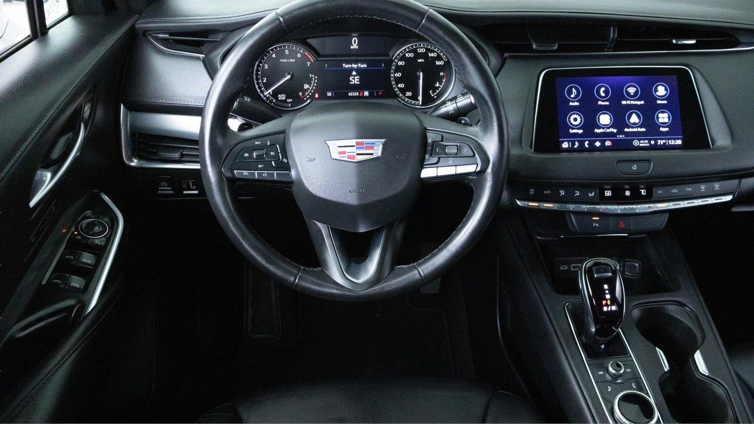 Used 2022 Cadillac XT4 Premium Luxury w/ Safety Alert Package AWD/4WD image 11