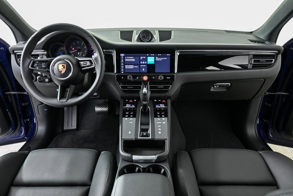 New 2026 Porsche Macan image 19