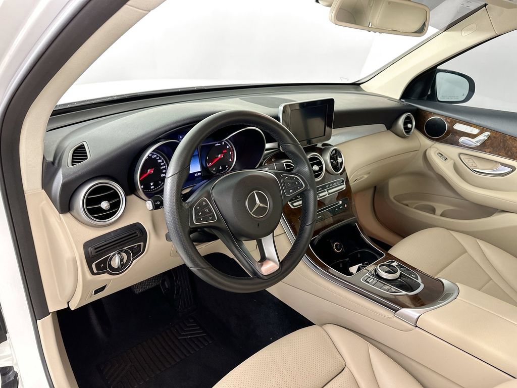 Used 2018 Mercedes-Benz GLC 300 image 9