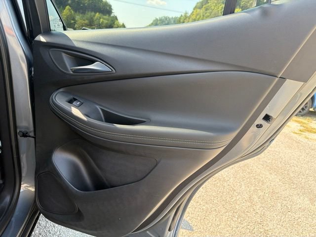 Used 2022 Buick Encore GX Select FWD image 47