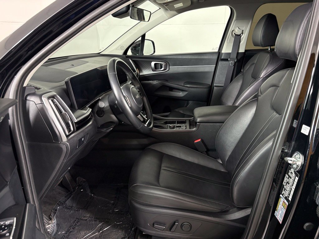Used 2024 Kia Sorento S AWD/4WD image 15