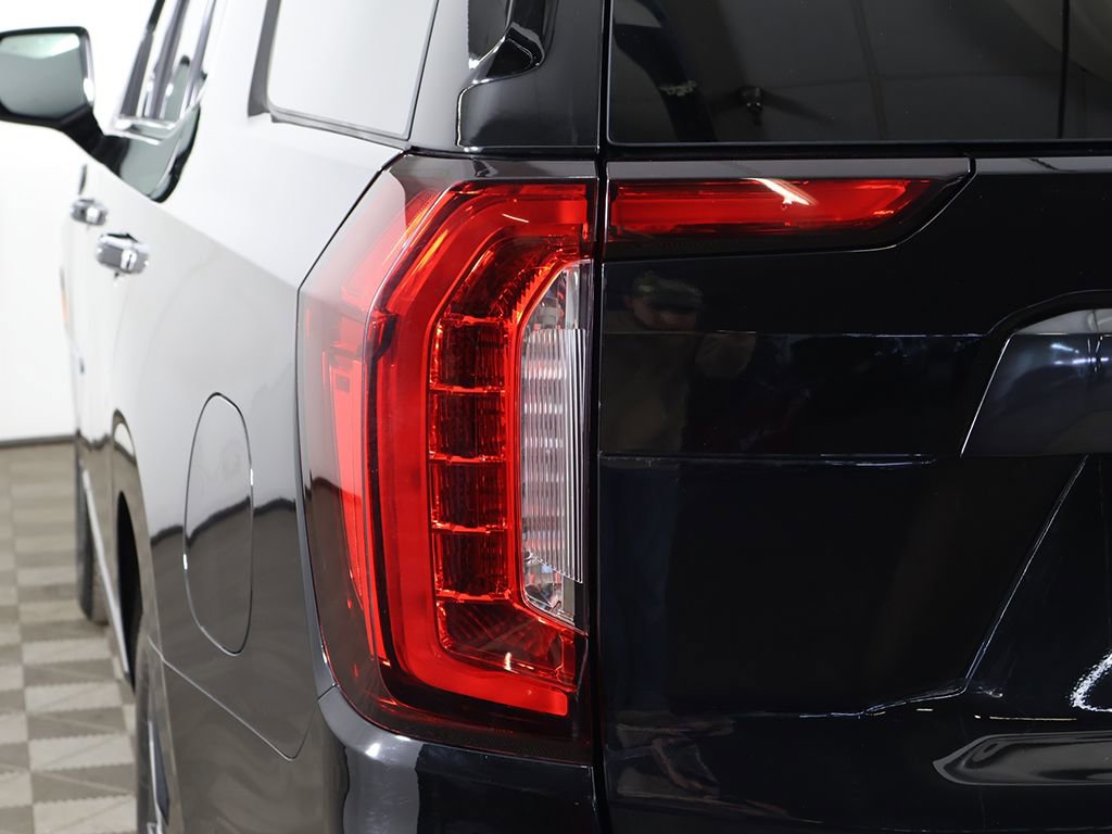 Used 2023 GMC Yukon Denali Ultimate w/ LPO, Floor Liner Package image 23