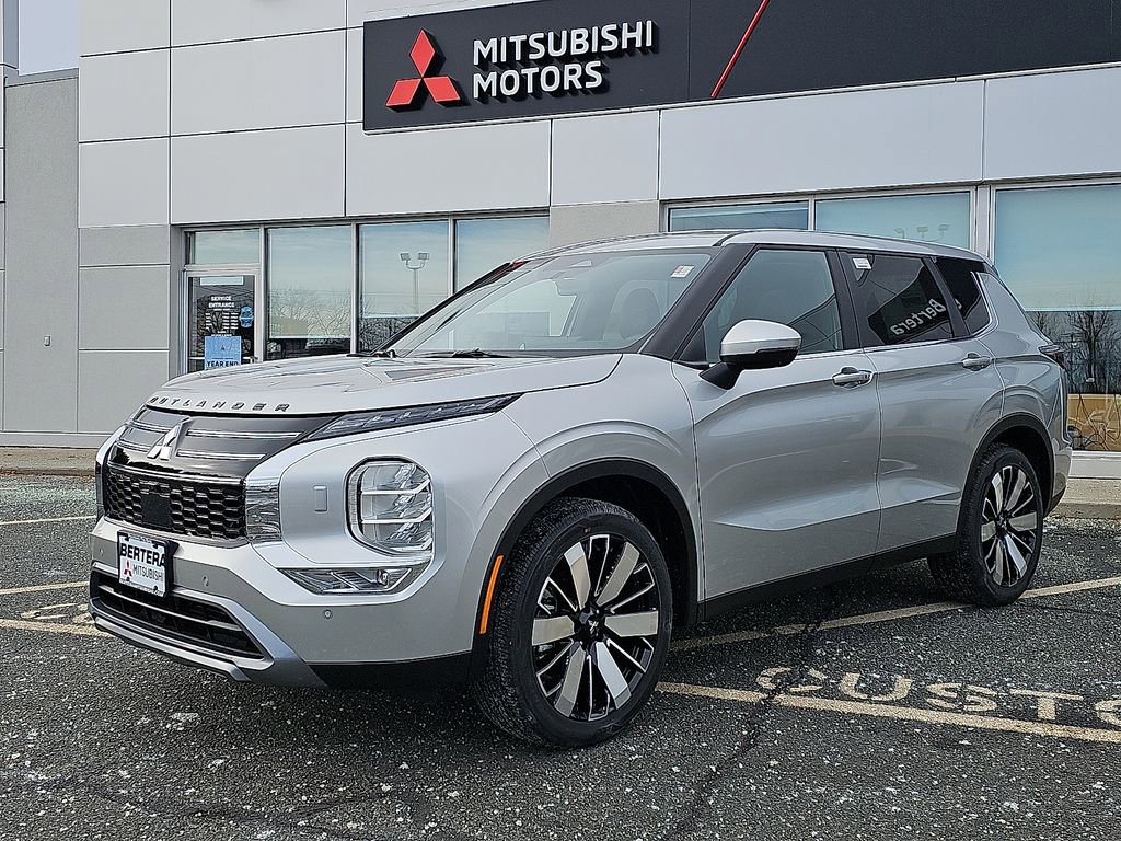 New 2026 Mitsubishi Outlander SE AWD/4WD image 2