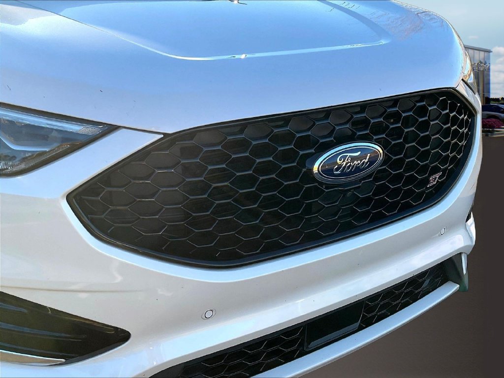 Used 2019 Ford Edge ST w/ Equipment Group 401A AWD/4WD image 35