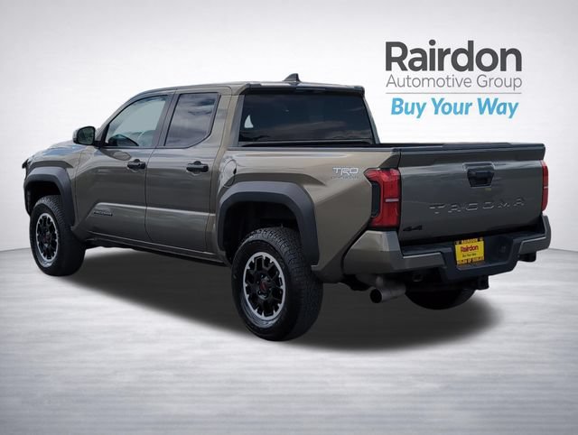 Used 2024 Toyota Tacoma TRD Off-Road AWD/4WD image 5