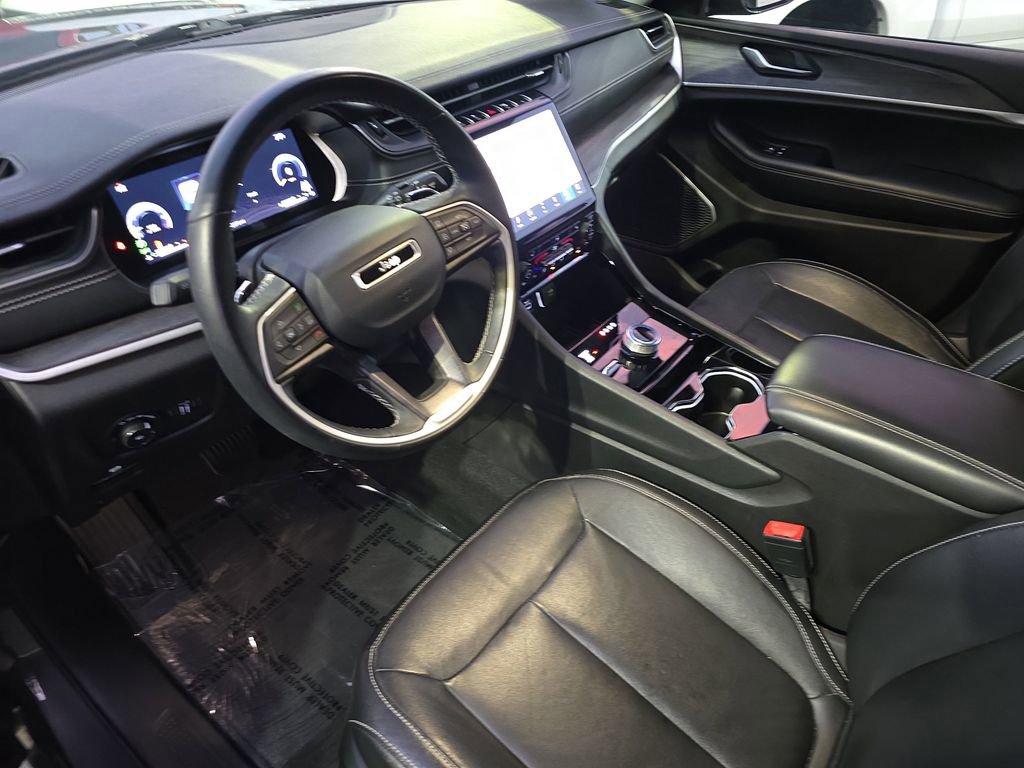 Used 2022 Jeep Grand Cherokee Limited image 20