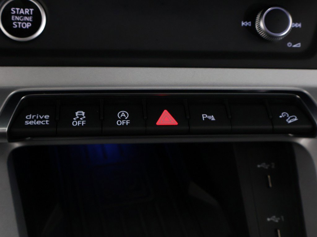 Used 2023 Audi Q3 2.0T Premium Plus w/ Premium Plus Package image 54