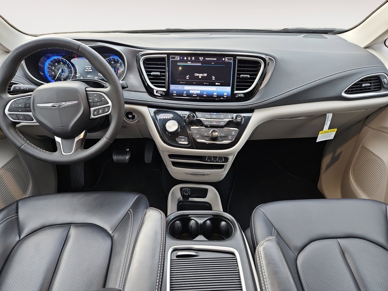 Used 2024 Chrysler Pacifica Touring-L image 10