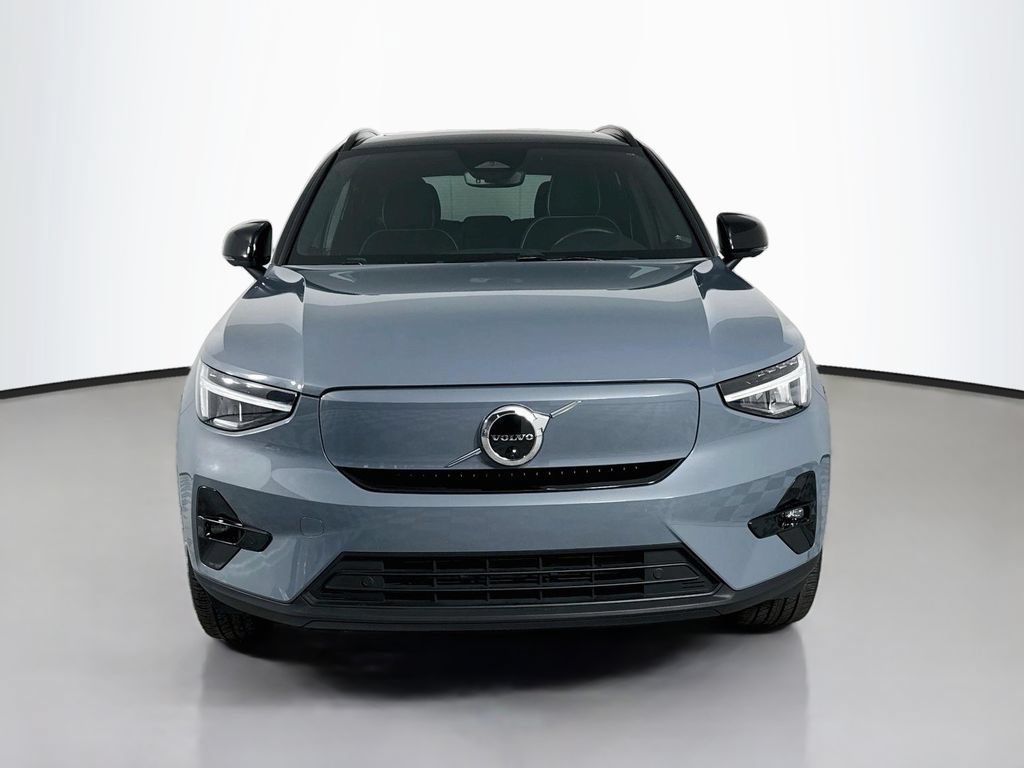 Used 2023 Volvo XC40 Recharge Plus AWD/4WD image 6