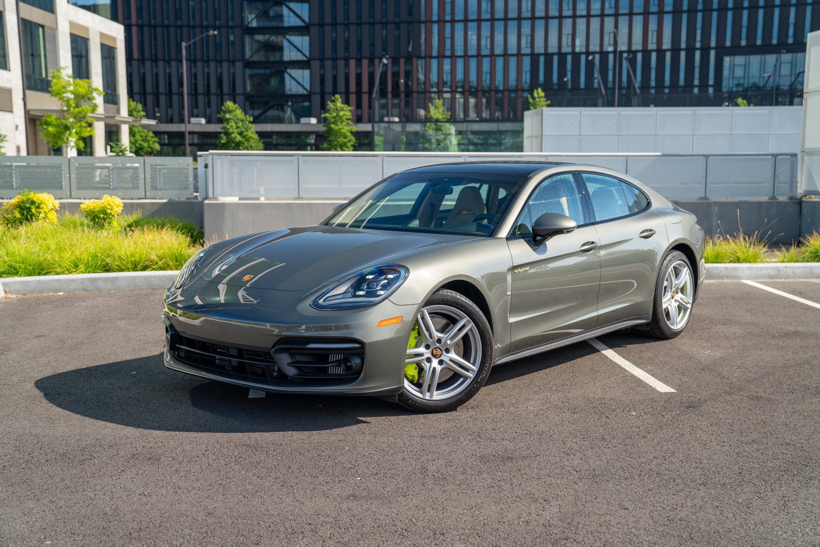 Certified 2023 Porsche Panamera 4 AWD/4WD image 1