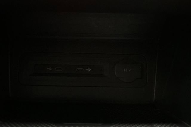 Used 2021 Volkswagen Atlas SE image 38