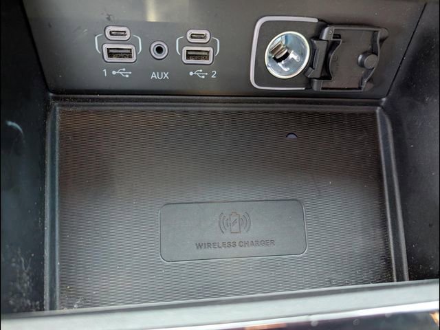 Used 2023 Jeep Grand Cherokee Altitude AWD/4WD image 16