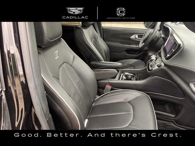 Used 2025 Chrysler Pacifica Limited FWD image 24