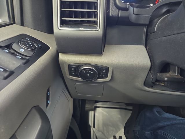 Used 2017 Ford F150 XLT AWD/4WD image 19