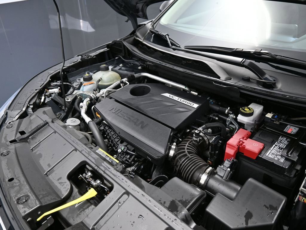 Used 2025 Nissan Rogue SV AWD/4WD image 14