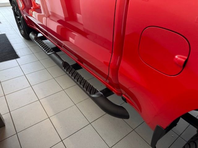 Used 2020 Chevrolet Silverado 1500 RST AWD/4WD image 35