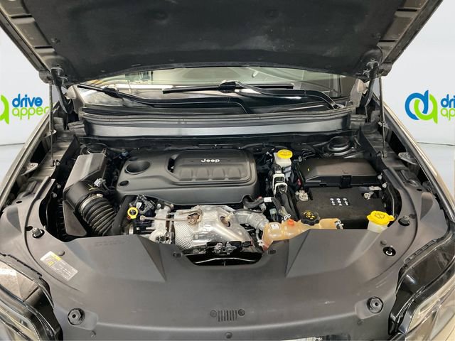 Used 2019 Jeep Cherokee Latitude Plus image 12