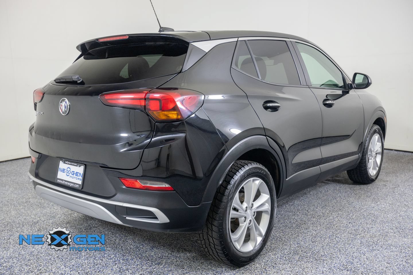 Used 2022 Buick Encore GX Preferred w/ Cold Weather Comfort Package AWD/4WD image 7