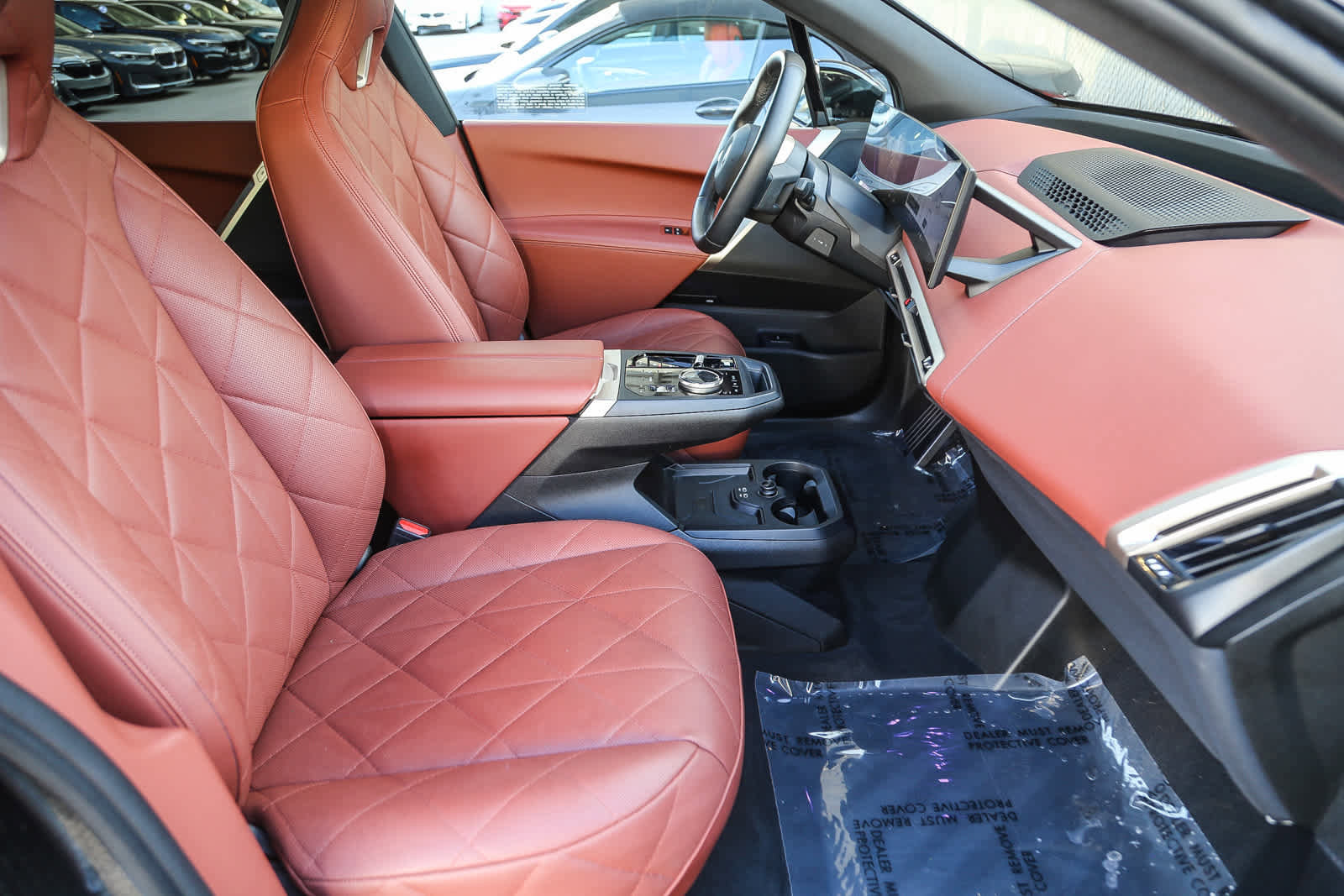 Used 2025 BMW iX xDrive50 image 12